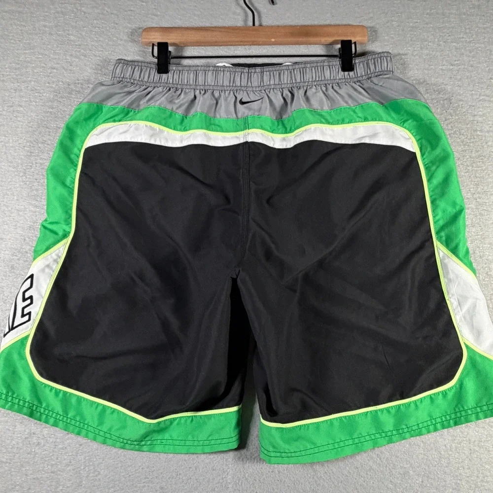 Nike Mens XL Swim Trunks Black Green Colorblock Board Shorts TESS0242 Logo